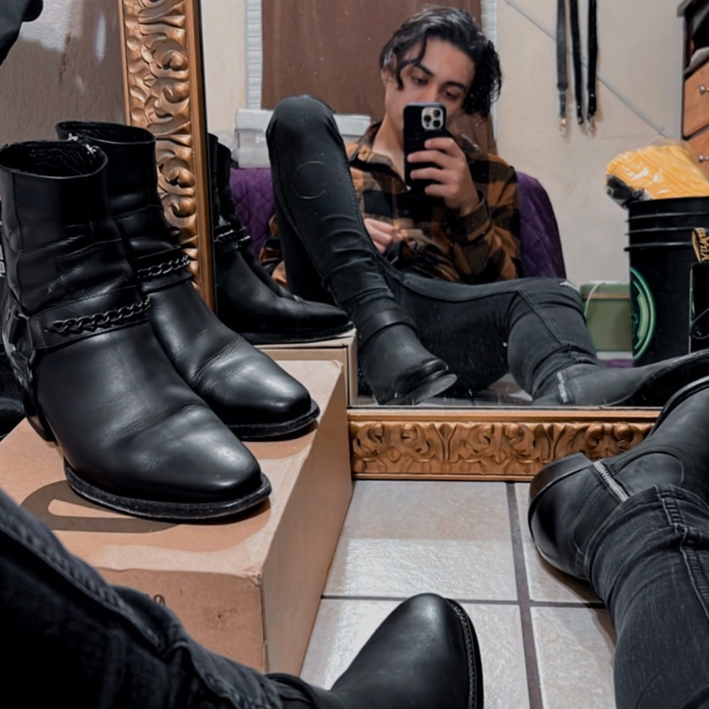 Meet your Posher, Leonardo